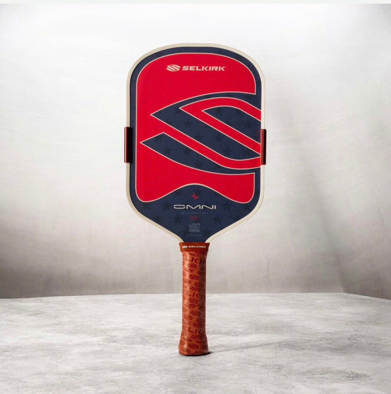 Selkirk OMNI 1776 Elongated 16mm Pickleball Paddle & Omni Man Cover